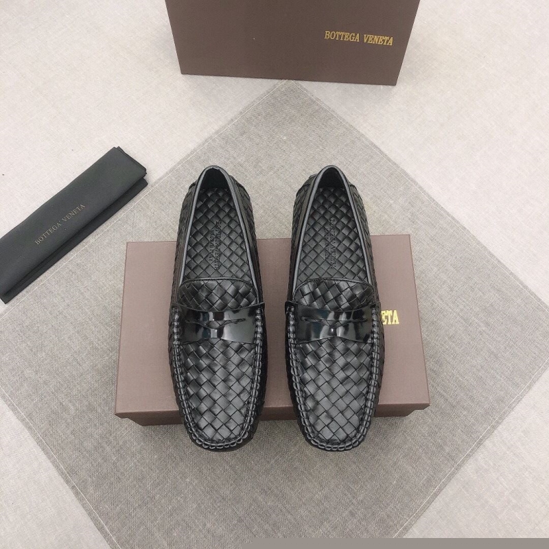 bo*te*ga Ve*ne*ta leather shoes